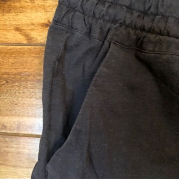 MEC Hemp blend capris Grey size 10 - Picture 3 of 7